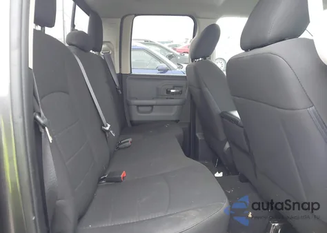 2020 Ram 1500 Classic Warlock 4X4 6'4 Box z USA, uszkodzony, nr VIN 1C6RR7GG0LS146911